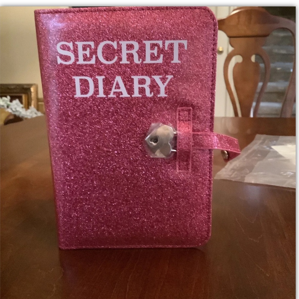 Dolls Kill x Sugar Thrillz Guess My Secrets Glitter Crossbody Purse - brand new